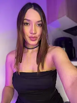 Bella-taylorr online show from April 2026 04:50:02 AM
