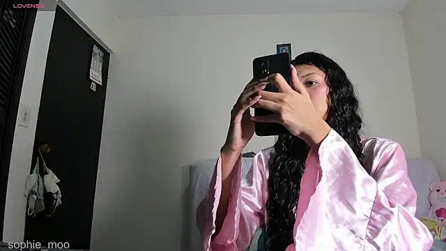 Sophie moo online show from February 2026 12:10:01 PM