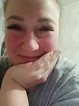 Kiss Eva online show from March 2026 05:20:01 PM