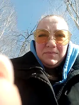 Kiss Eva online show from March 2026 09:37:01 AM