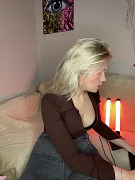 April Purr online show from April 2026 12:29:02 PM