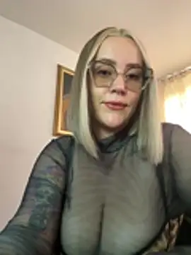 CurvyLust x online show from June 2026 02:33:01 PM