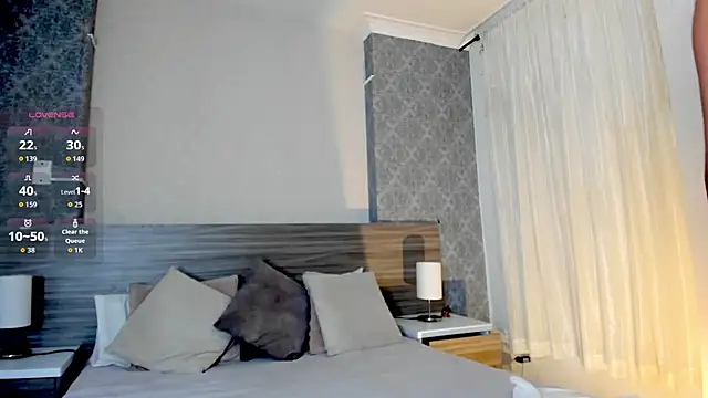 MiilaBlake online show from October 2025 08:06:02 PM