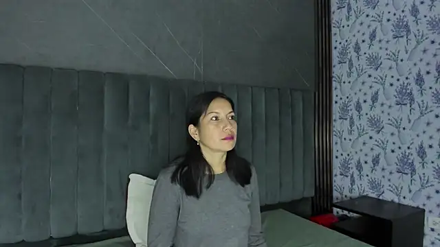 Megan Collinss  online show from January 2026 12:51:01 PM