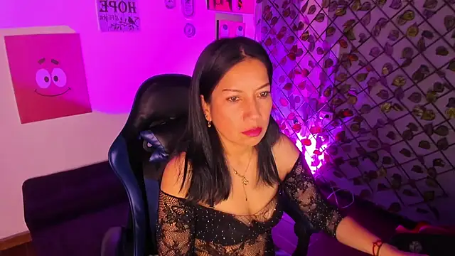 Megan Collinss  online show from February 2026 12:31:01 PM