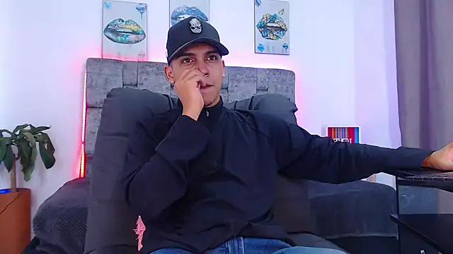 david santos16 online show from November 2025 03:27:01 AM