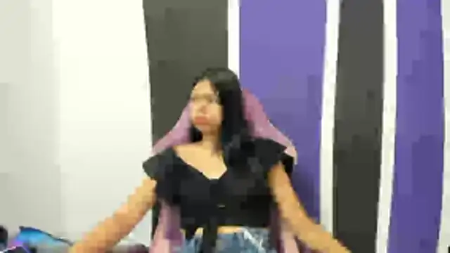 shy luna18 online show from January 2026 02:33:02 PM