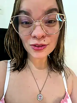 Snapshot of Pribaixinha chatting on September 2025 04:18:01 PM Pribaixinha online show from September 2025 04:18:01 PM