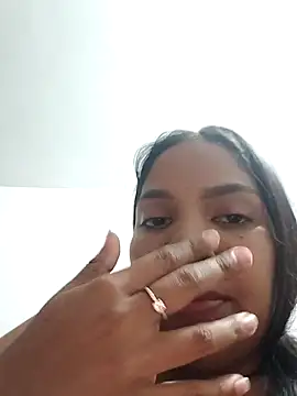 CloeeHills  online show from October 2025 12:52:02 AM