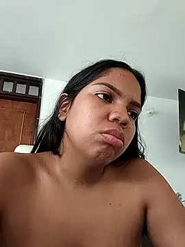 CloeeHills  online show from October 2025 12:57:02 PM