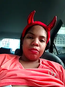 CloeeHills  online show from October 2025 10:11:01 PM