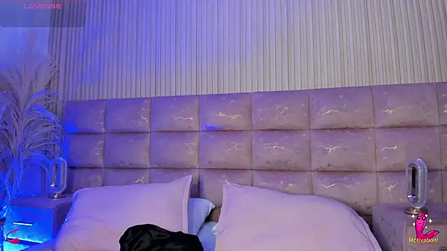 ShaunaDream online show from May 2026 04:07:02 AM