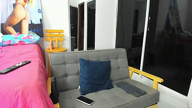 zou quira online show from January 2026 02:03:01 AM