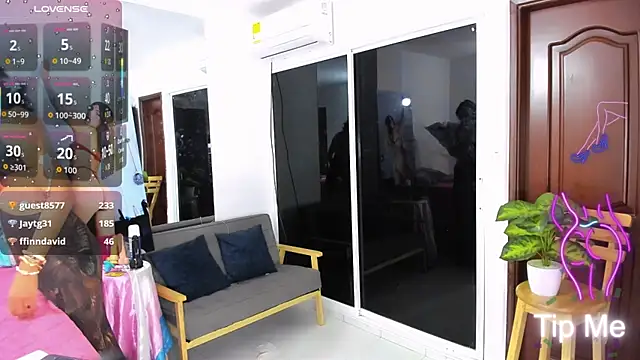 zou quira online show from January 2026 12:25:01 AM