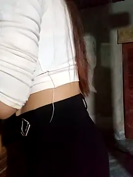 Snapshot of sulove_xx chatting on November 2025 11:43:01 AM sulove xx online show from November 2025 11:43:01 AM