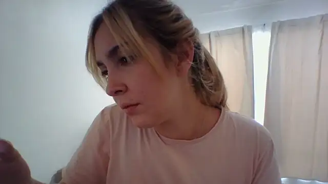 Snapshot of ayebran chatting on October 2025 02:25:02 PM ayebran online show from October 2025 02:25:02 PM