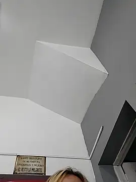 Snapshot of ayebran chatting on October 2025 05:55:01 PM ayebran online show from October 2025 05:55:01 PM