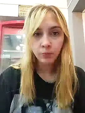 Snapshot of ayebran chatting on October 2025 09:22:01 PM ayebran online show from October 2025 09:22:01 PM