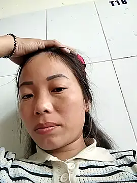 Snapshot of Annaacutee chatting on October 2025 01:17:02 AM Annaacutee online show from October 2025 01:17:02 AM