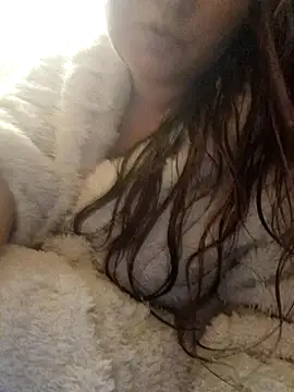 ivorywhisper online show from October 2025 08:42:02 PM