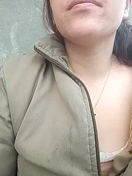 Snapshot of miumiu_00 chatting on February 2026 01:56:02 AM miumiu 00 online show from February 2026 01:56:02 AM