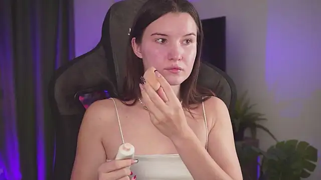 Snapshot of AgataWillis chatting on September 2025 07:46:02 AM AgataWillis online show from September 2025 07:46:02 AM