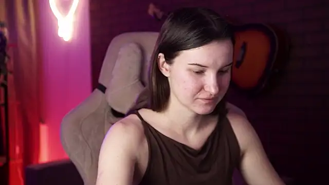 Snapshot of AgataWillis chatting on October 2025 04:43:02 AM AgataWillis online show from October 2025 04:43:02 AM