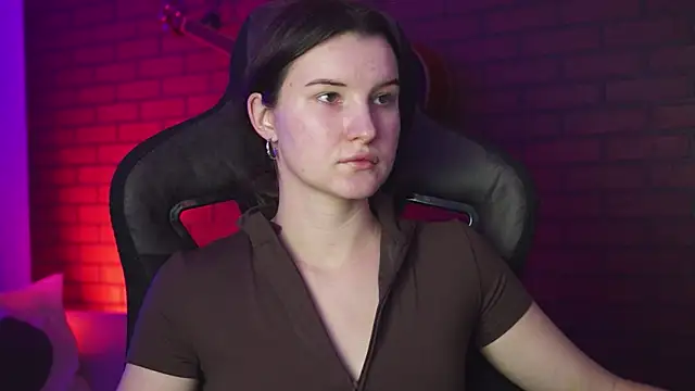 Snapshot of AgataWillis chatting on October 2025 04:33:01 AM AgataWillis online show from October 2025 04:33:01 AM