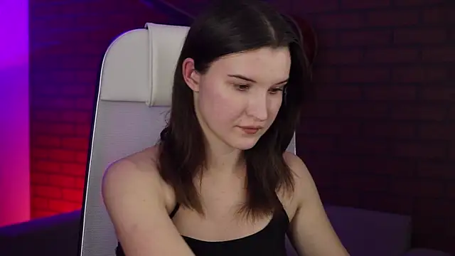 Snapshot of AgataWillis chatting on October 2025 11:42:01 AM AgataWillis online show from October 2025 11:42:01 AM