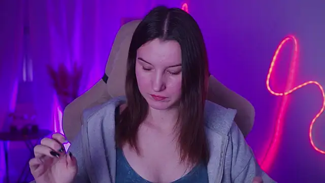 Snapshot of AgataWillis chatting on November 2025 05:39:01 AM AgataWillis online show from November 2025 05:39:01 AM