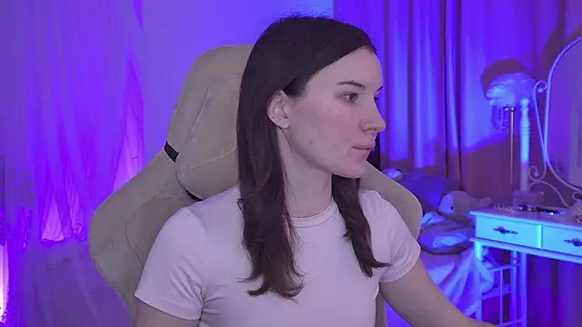 Snapshot of AgataWillis chatting on February 2026 02:52:02 AM AgataWillis online show from February 2026 02:52:02 AM