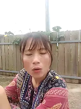 Snapshot of linda_bae00 chatting on October 2025 02:08:02 AM linda bae00 online show from October 2025 02:08:02 AM