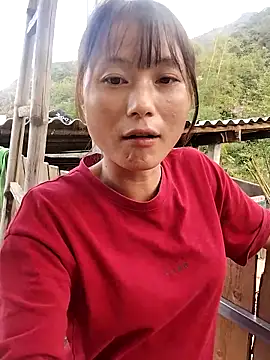 Snapshot of linda_bae00 chatting on October 2025 09:07:01 AM linda bae00 online show from October 2025 09:07:01 AM