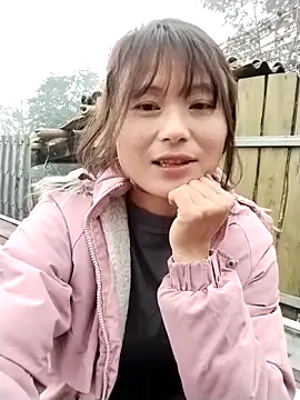 Snapshot of linda_bae00 chatting on December 2025 02:49:01 AM linda bae00 online show from December 2025 02:49:01 AM