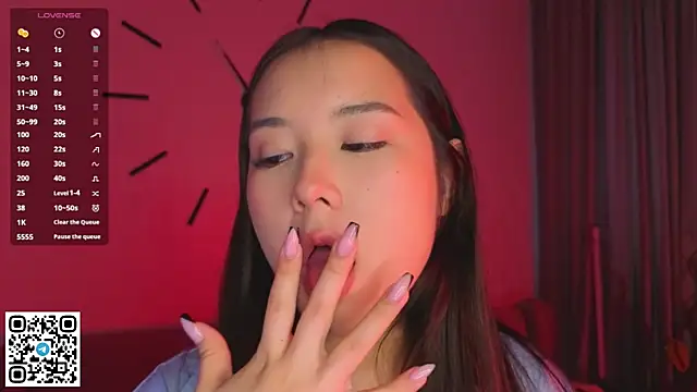 AlberthaEscue online show from October 2025 04:12:02 AM