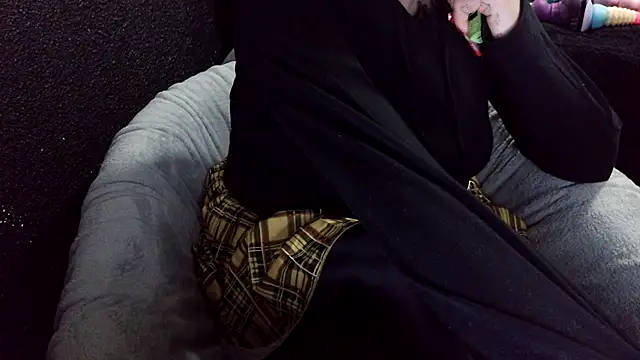 fetishslut4u online show from October 2025 05:39:01 AM