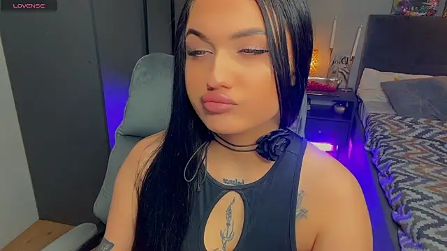 Snapshot of mygoddesshecate chatting on April 2026 06:30:01 AM mygoddesshecate online show from April 2026 06:30:01 AM
