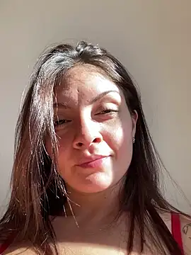 Danielaeliana online show from April 2026 05:41:02 PM