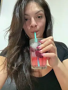 Danielaeliana online show from May 2026 04:17:02 AM