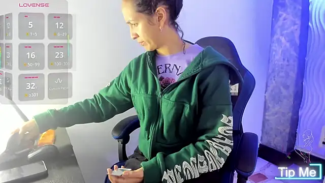 alison moon7 online show from February 2026 12:43:02 PM