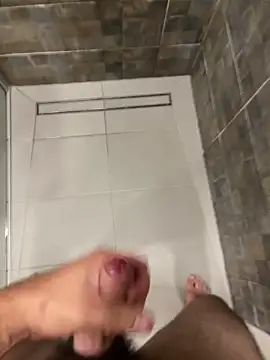 MrZli online show from October 2025 03:01:02 PM