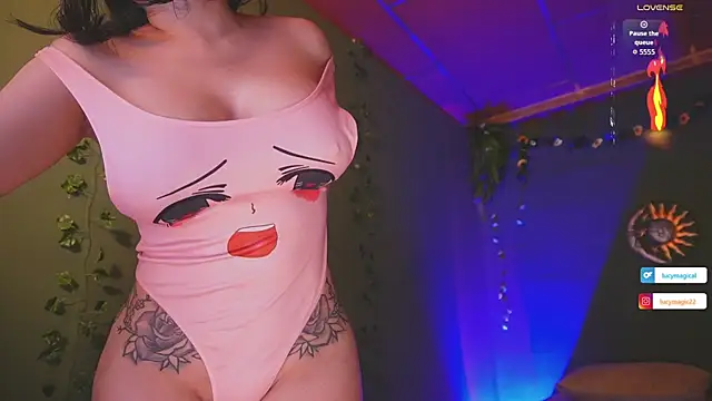 lucymagical1 online show from October 2025 11:15:01 PM