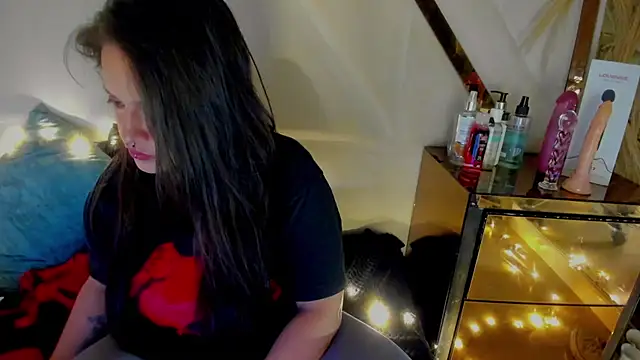 Morana  Hot online show from November 2025 04:51:02 AM