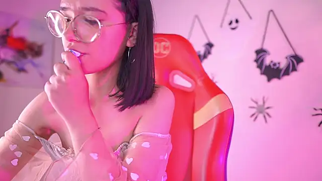 Lana Dreams  online show from October 2025 11:36:02 PM