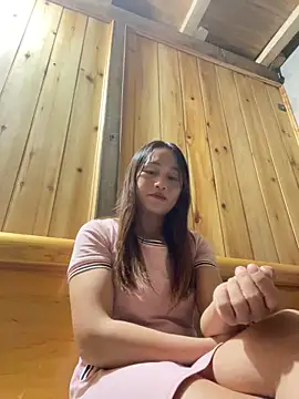 Snapshot of phungtiti chatting on October 2025 10:35:02 AM phungtiti online show from October 2025 10:35:02 AM