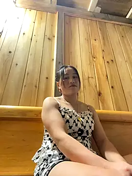 Snapshot of phungtiti chatting on October 2025 12:59:02 PM phungtiti online show from October 2025 12:59:02 PM