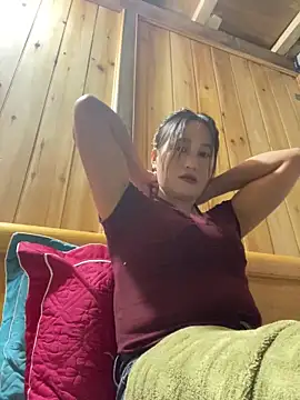 Snapshot of phungtiti chatting on November 2025 07:52:02 AM phungtiti online show from November 2025 07:52:02 AM