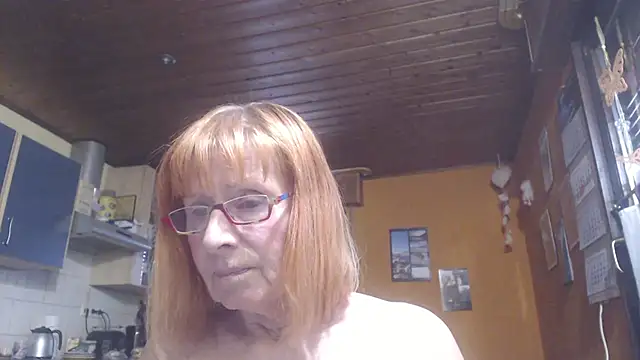 Snapshot of SexySilvie chatting on June 2026 11:09:02 AM SexySilvie online show from June 2026 11:09:02 AM
