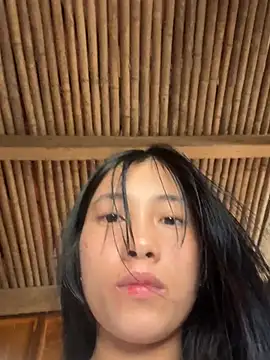 EmLy02 online show from May 2026 01:55:01 AM