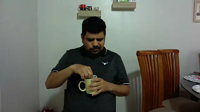 Snapshot of Diabloproducciones chatting on June 2026 11:48:01 AM Diabloproducciones online show from June 2026 11:48:01 AM